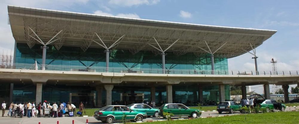 Austrian Airlines BZV Terminal – Maya-Maya Airport
