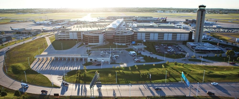 Delta Airlines MKE Terminal – Milwaukee Mitchell International Airport